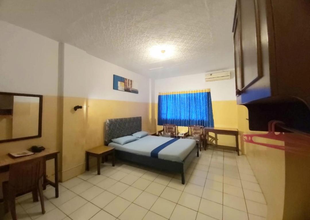Sentosa Hotel & Restaurant - Tersertifikasi Chse Dari Kementerian Pariwisata Dan Ekonomi Kreatif بيكاسي المظهر الخارجي الصورة